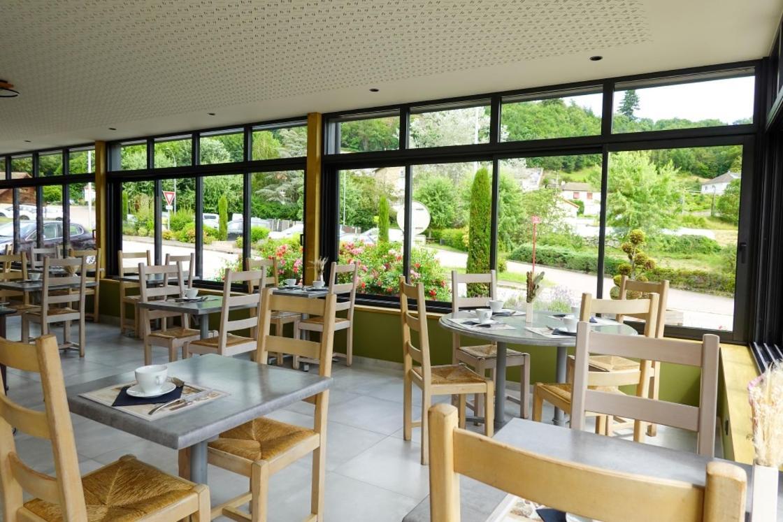 Hotel Restaurant De La Poste Saint-Just-en-Chevalet Exterior photo
